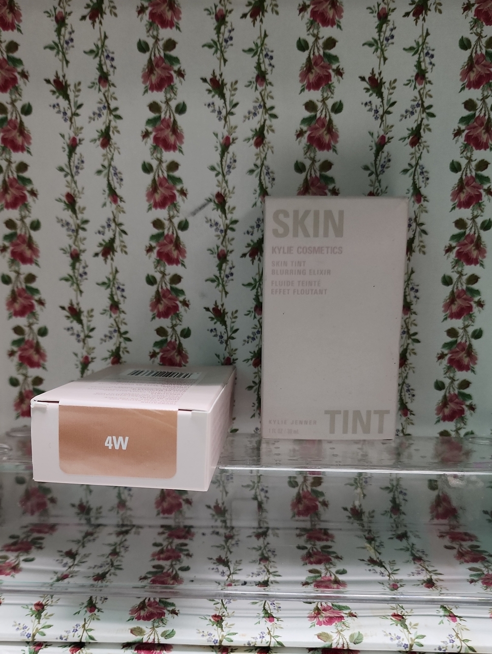 Kylie Cosmetics Skin Tint - Beige (4W)
